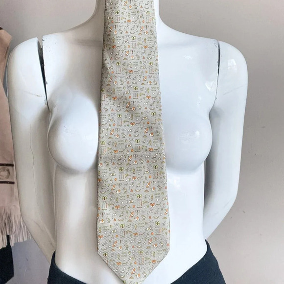 Salvatore Ferragamo Silk Beige  Egyptian Hieroglyphics Men's Necktie - Picture 2 of 9